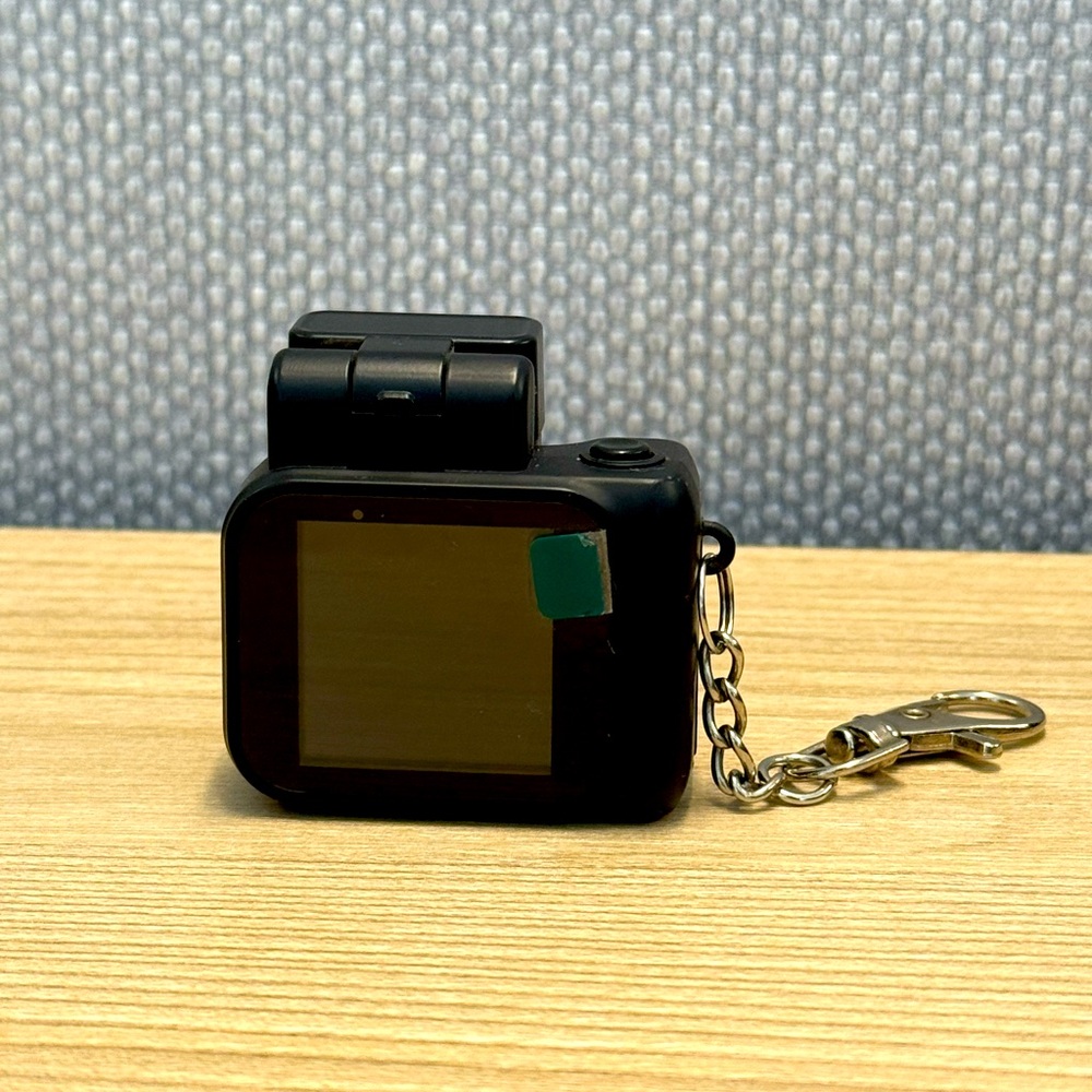 Mini Keychain Camera - Picture 3 of 3